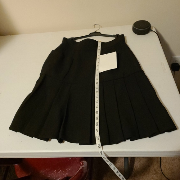 Chanel boutique wool skirt - Picture 9 of 9